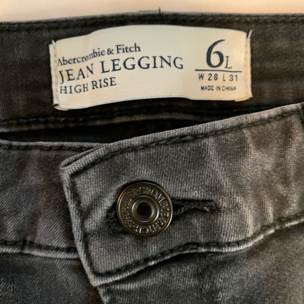 Faded black skinny jeans